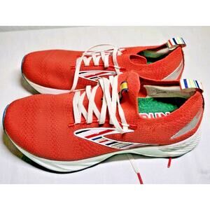 Brooks Levitate 6 Running Shoes Men’s Size 9.5 US (EU 43) Red White Knit Sneaker